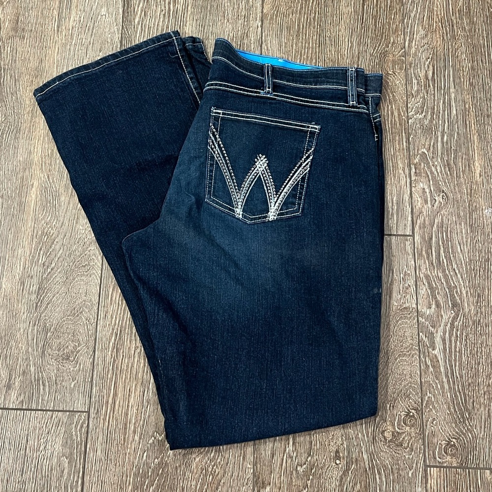 NWOT Wrangler Q-Baby Bootcut Jeans - 19/20x34